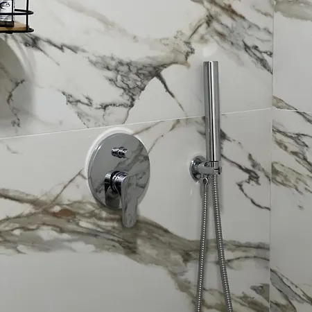 Arjola Cozy Апартаменты
