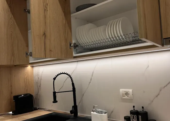 Arjola Cozy Apartmán *